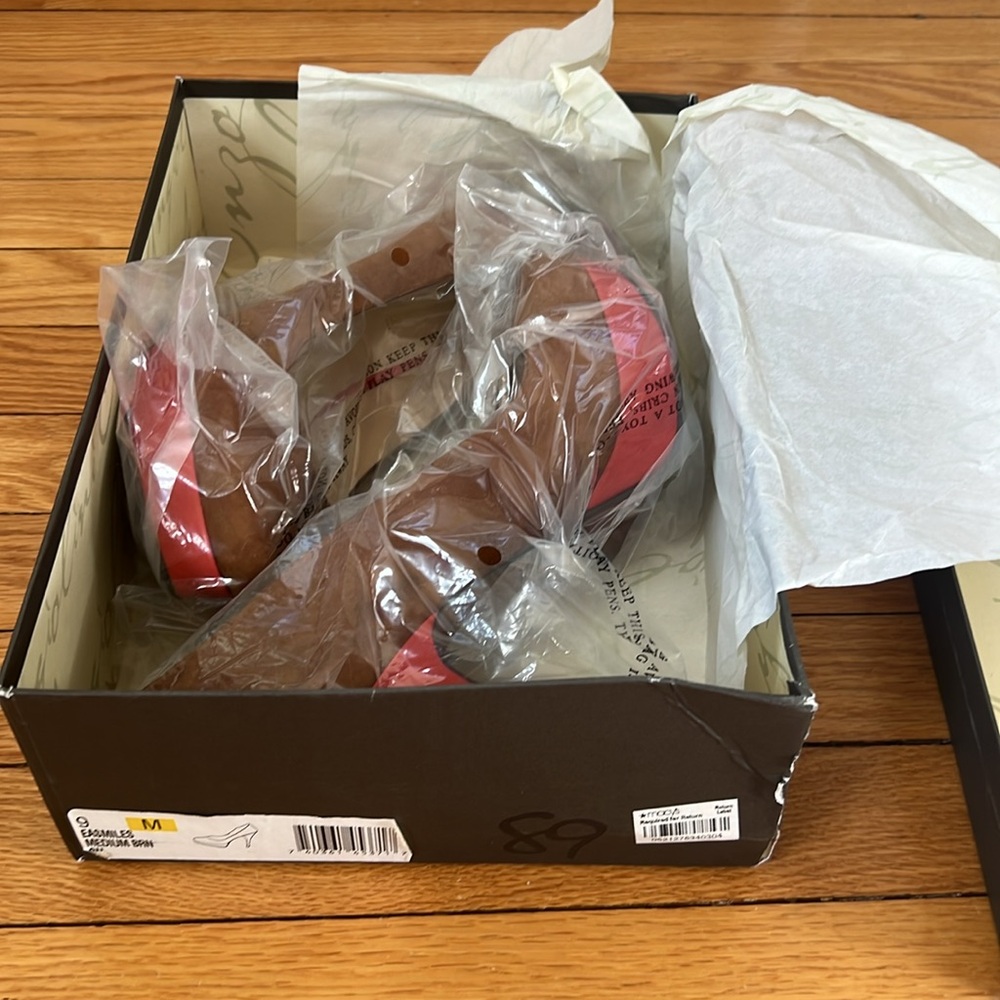 Enzo Angiolini Brown and Red Women's Heels - Picture 6 of 6
